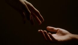 hands-5216585_1920