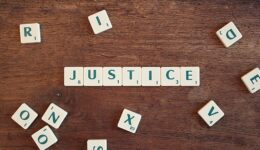 justice-2755765_1280