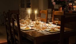 dinner-g93451e18a_1920