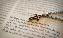 bible-1058289_1280